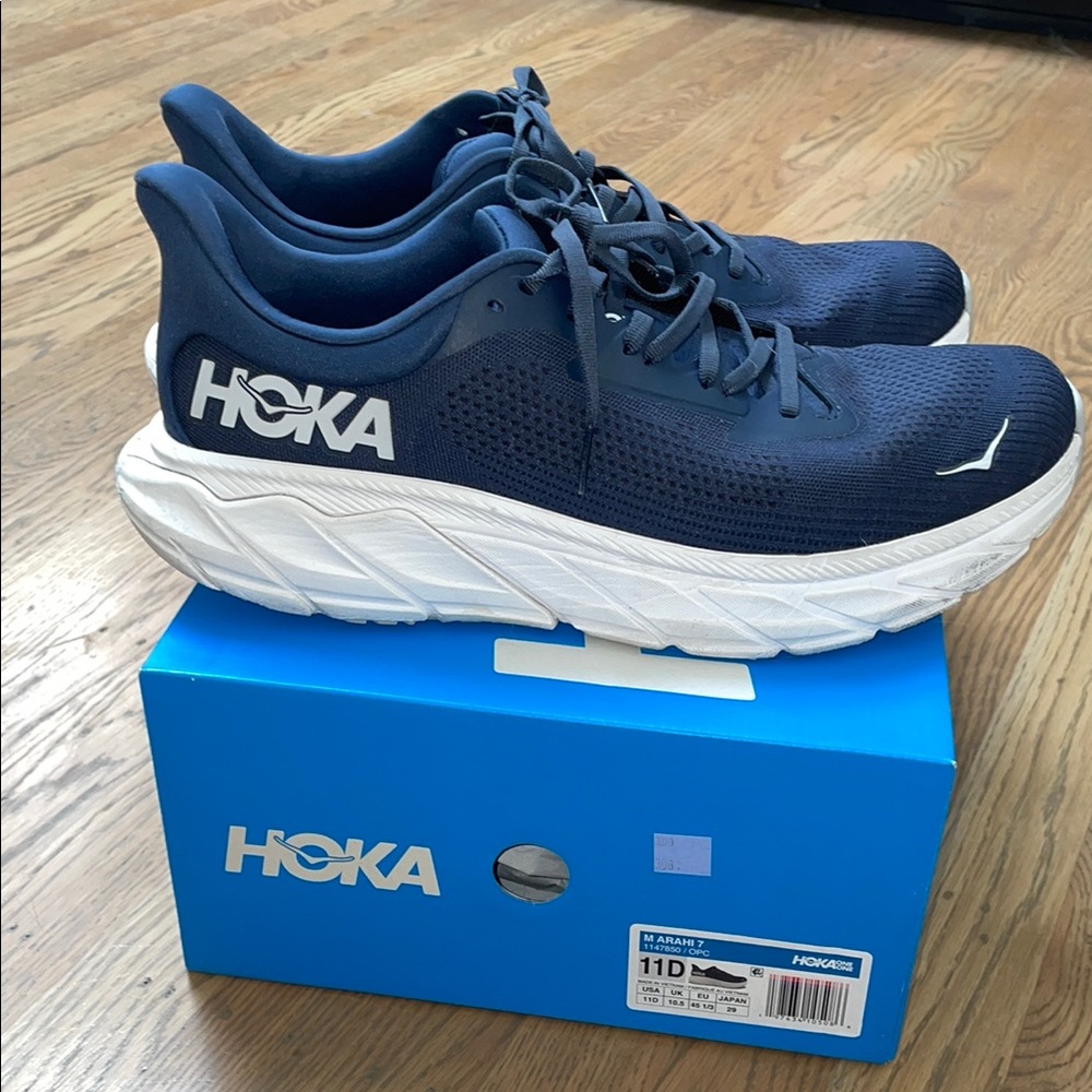 Hoka Men's Arahi 7 Navy Running Shoes